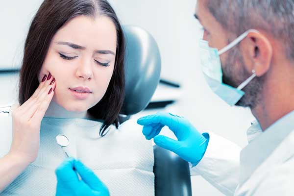 زراعة الأسنان, هل زراعة الأسنان مؤلمة, ألم زراعة الأسنان, تكلفة زراعة الأسنان, زراعة الأسنان بالليزر, زراعة الأسنان الفورية, تقنيات زراعة الأسنان, العناية بعد زراعة الأسنان, مدة شفاء زراعة الأسنان, تخفيف ألم زراعة الأسنان